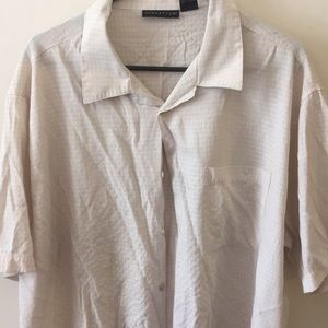 Manhattan Button-Down